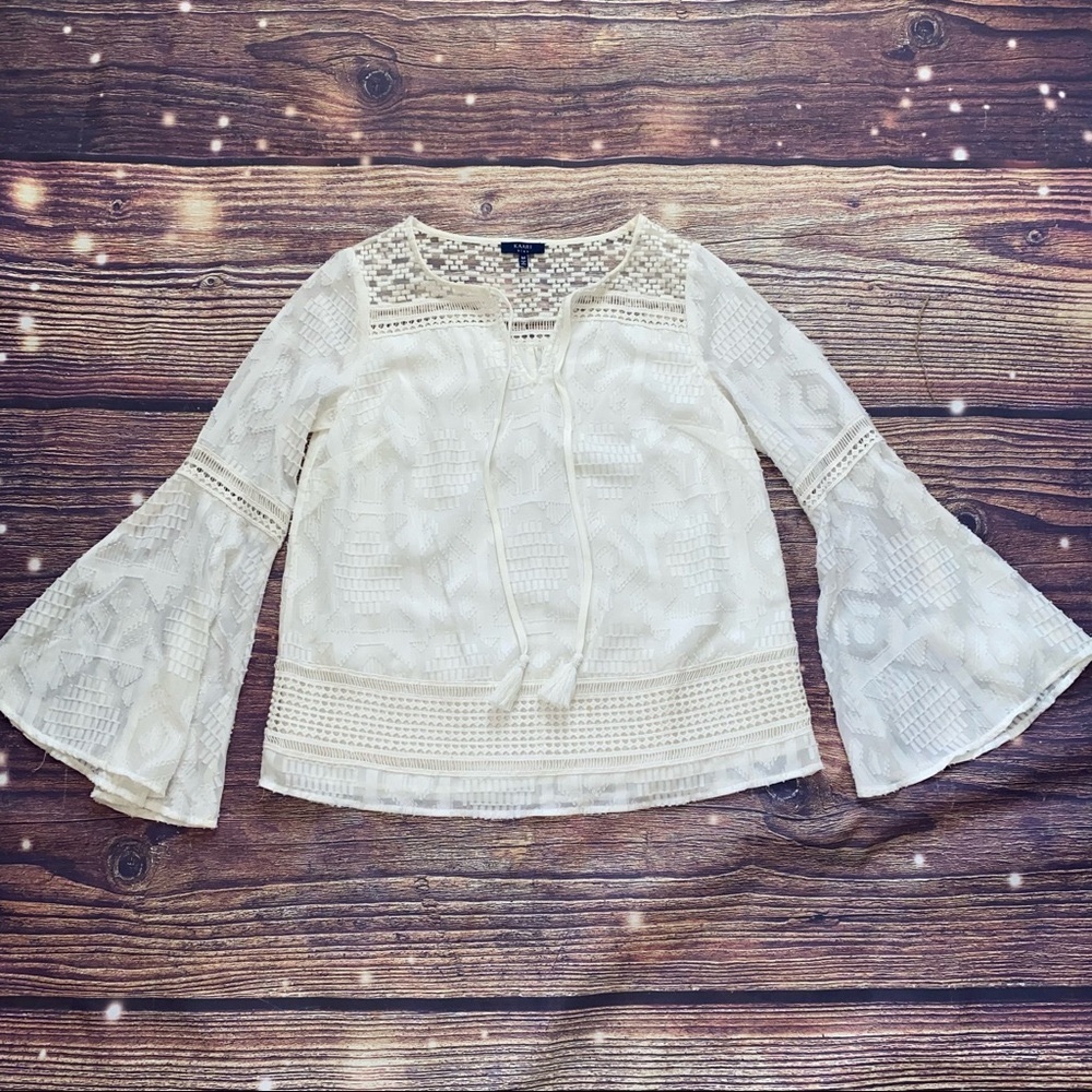 Womens Kaari Blue white Boho Chic Blouse with Bell Sleeves. Size medium. EUC.